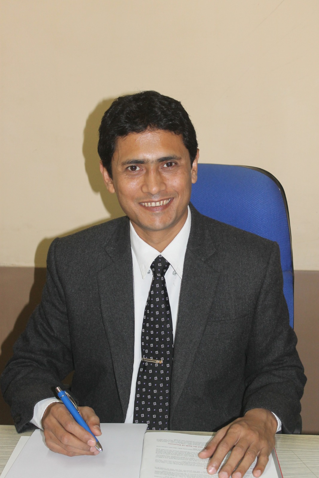Dr. Mir Alam Sidiqque